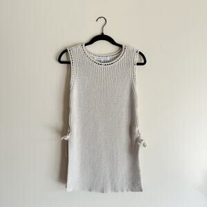 Cupcakes and Cashmere Cream Side Laced Tie Tunic Sleeveless Sweater - Small